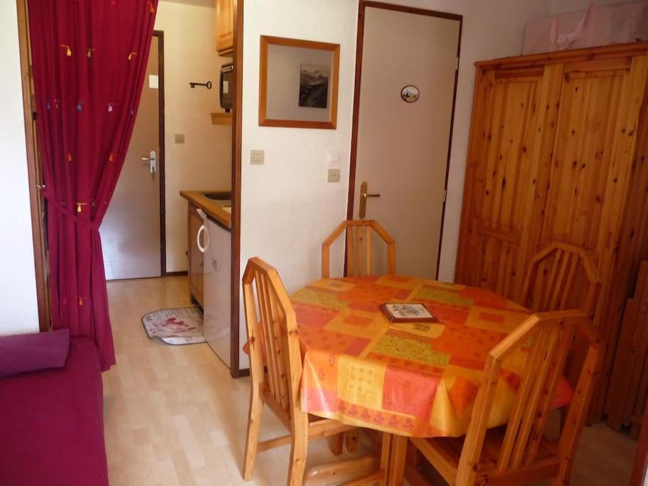 Face A La Montagne Apartamento *
